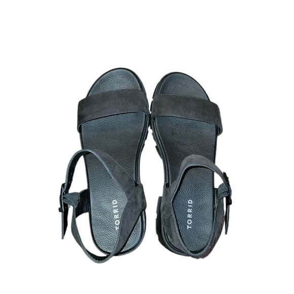 NWOT Torrid Black Lug Outsole Heel Sandal 12WW - Picture 6 of 10